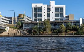 Mercure Sunshine Coast Kawana Waters